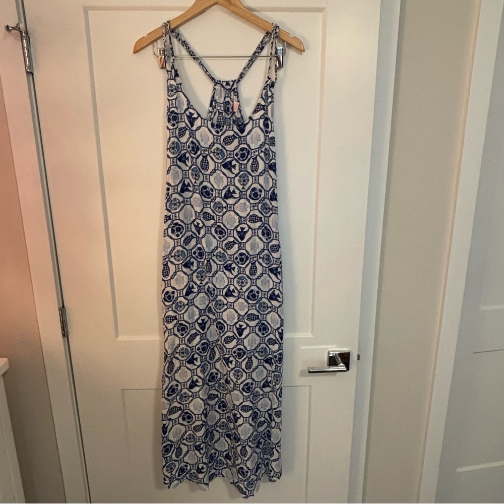 Isaac Mizrahi linen blend blue and white fish print maxi dress beach coverup